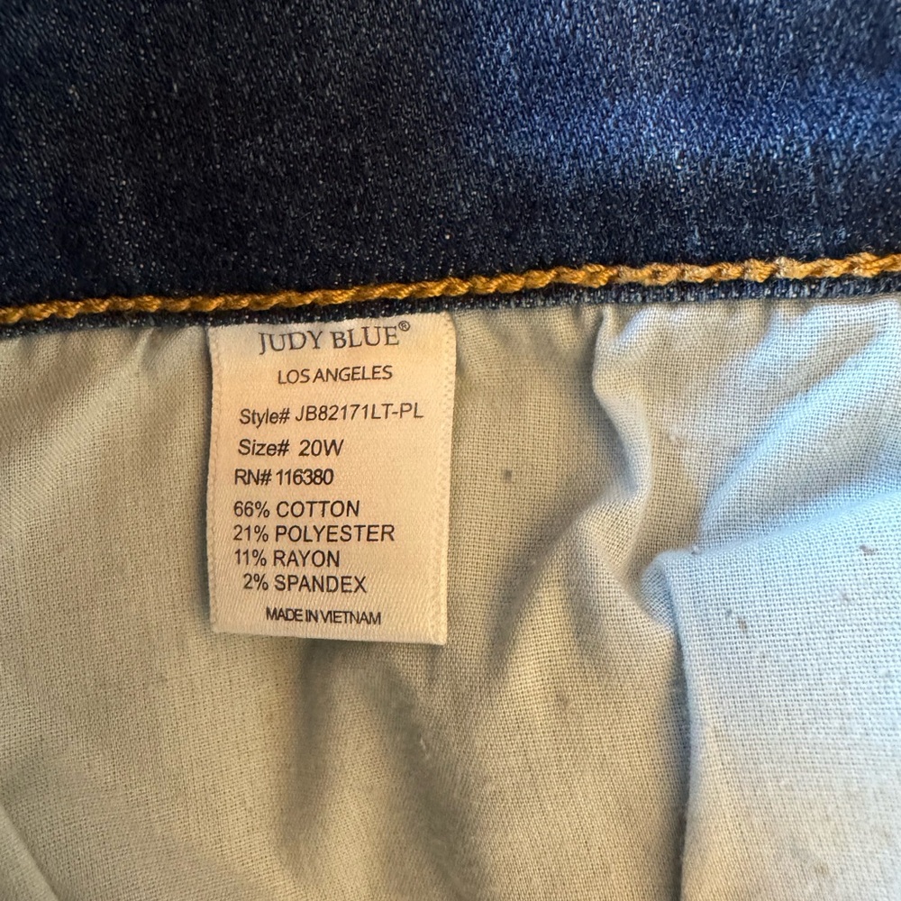 Judy Blue Medium Blue Skinny Jeans